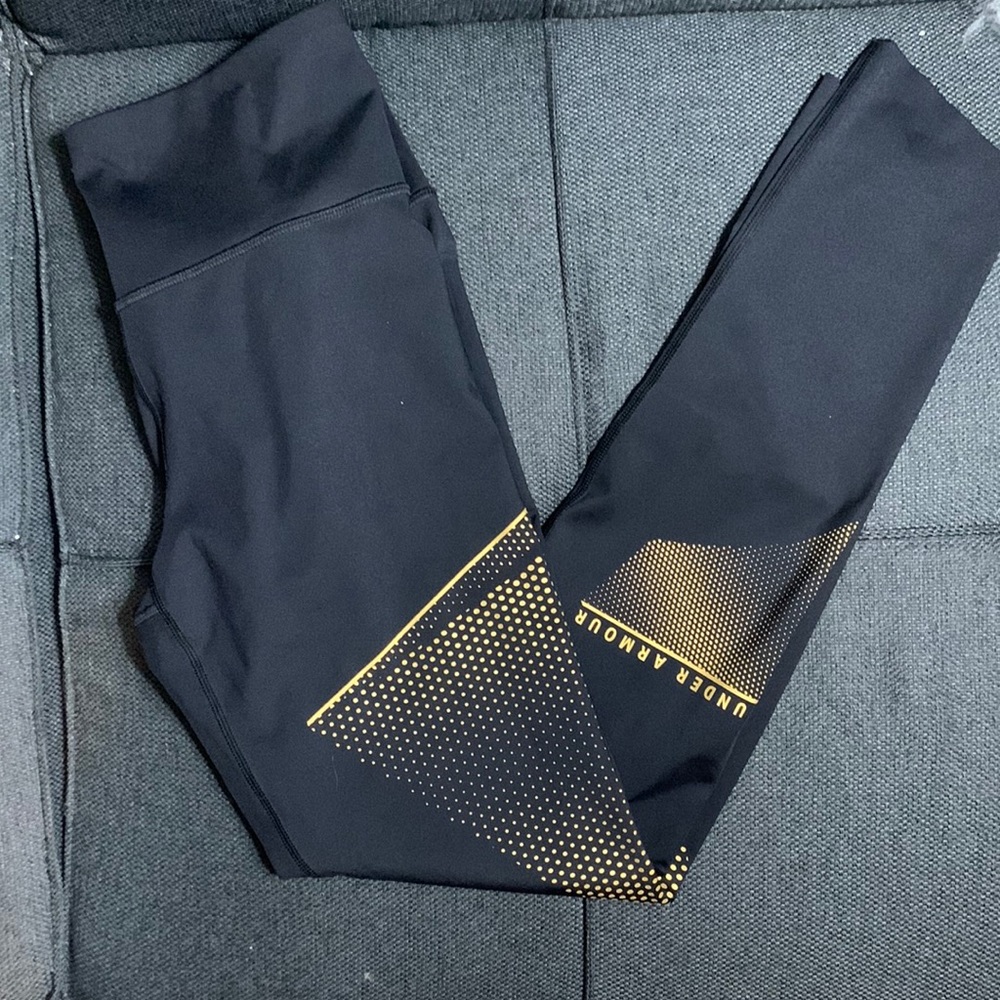 UNDER ARMOUR heat gear leggings